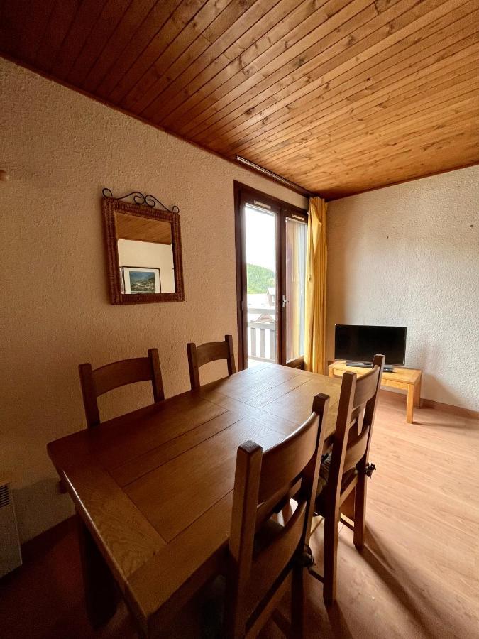 Risoul - Les Airelles - 6 A 8 Couchages - Rue Principale/ Commercante Exterior foto